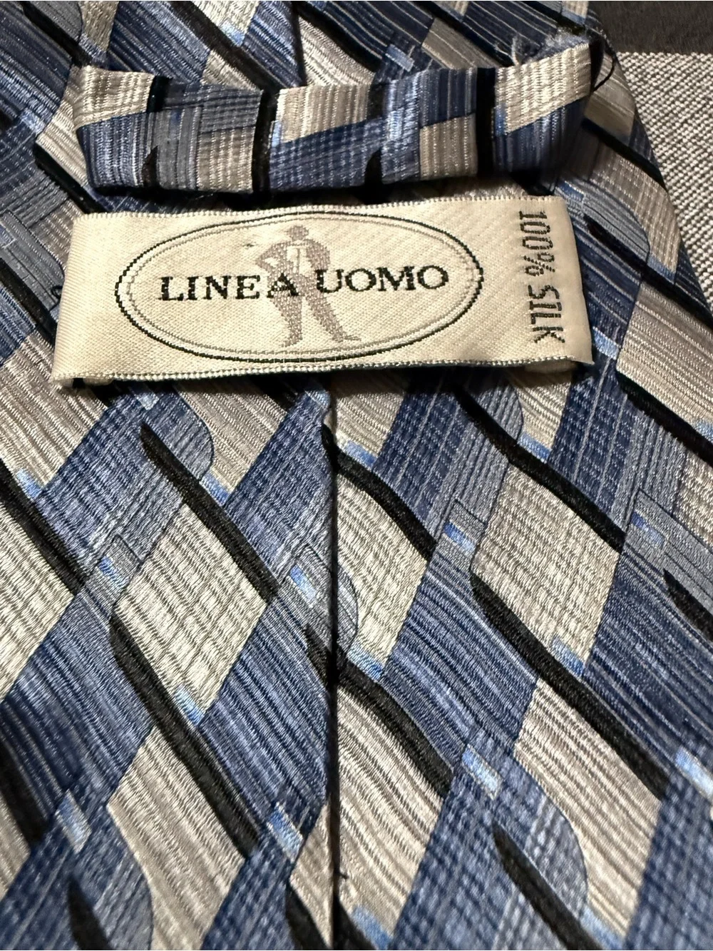 Men’s Blue and Silver Geometric Silk-Feel Tie